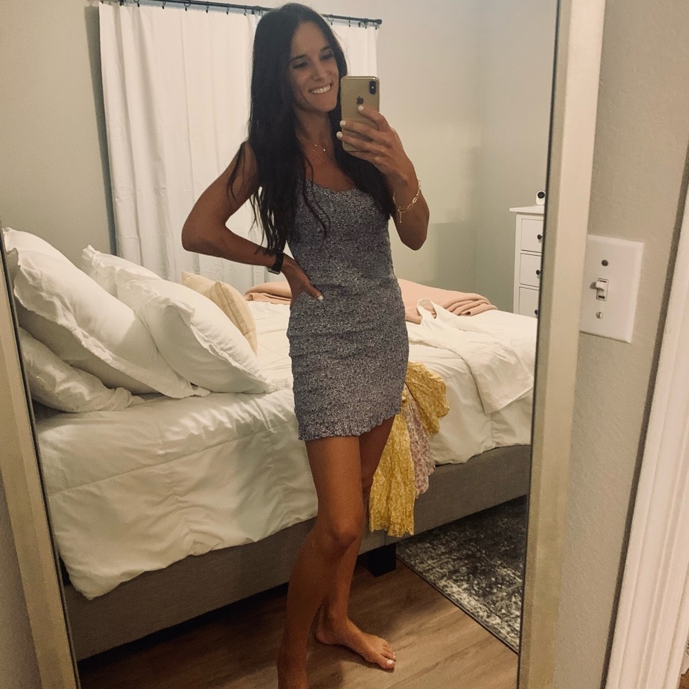 NWOT Skylar + Madison Blue flower dress